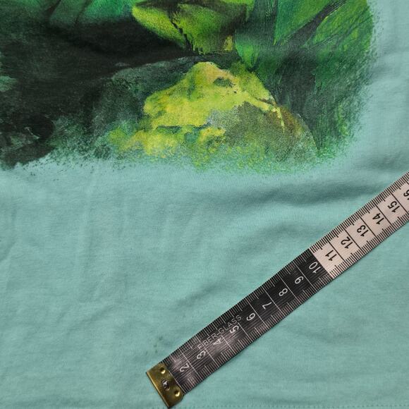 Star Wars Hot Topic Mandalorian Baby Yoda Grogu Frog Flying Short Sleeve Shirt - Picture 5 of 9